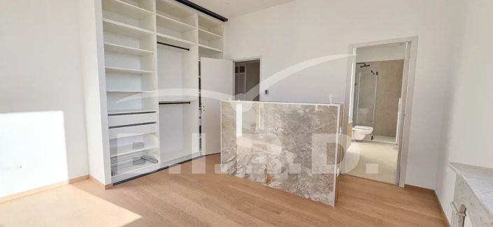 Image No.20-4 Bed House for sale