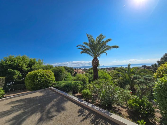 Image No.19-4 Bed House for sale