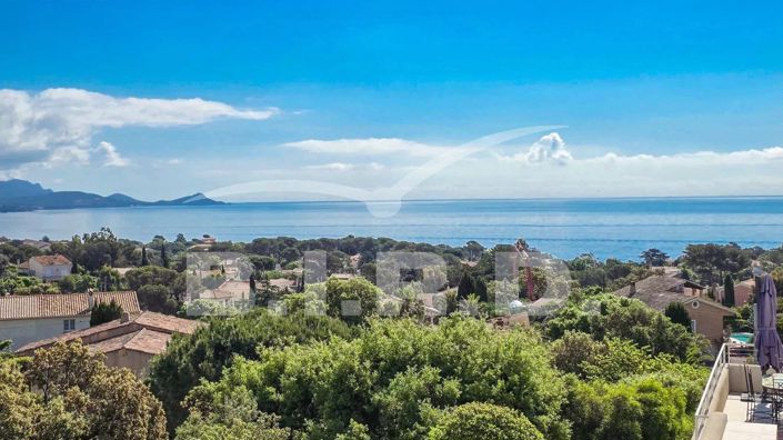 Image No.3-4 Bed House for sale