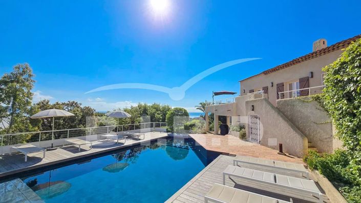 Image No.6-4 Bed House for sale