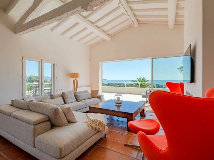 Image No.6-4 Bed House for sale