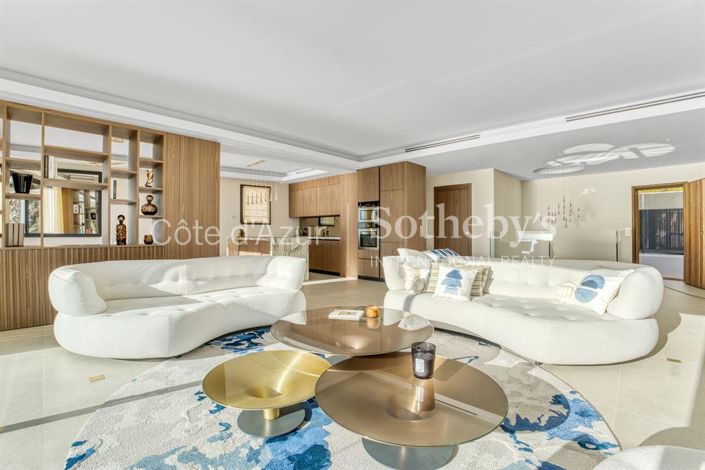 Image No.2-Propriété de 4 chambres à vendre à Nice