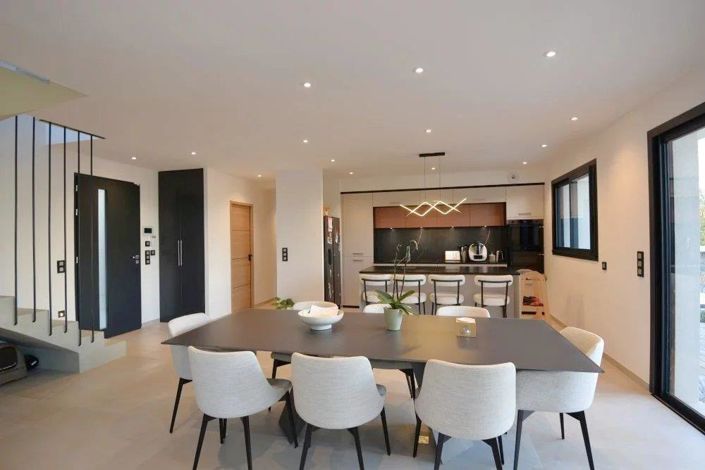 Image No.4-3 Bed House for sale