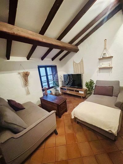 Image No.5-2 Bed House for sale