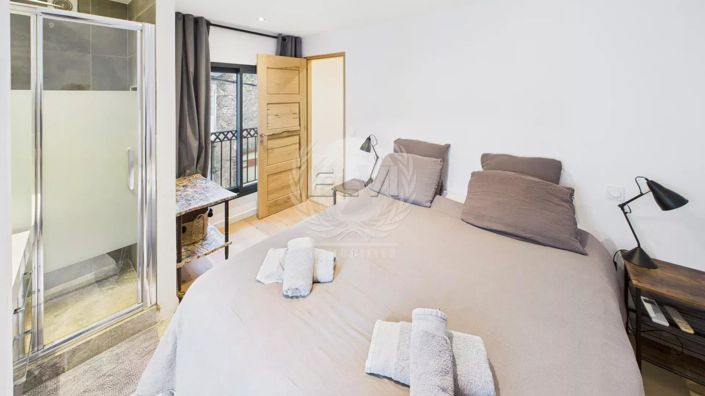 Image No.6-3 Bed House for sale