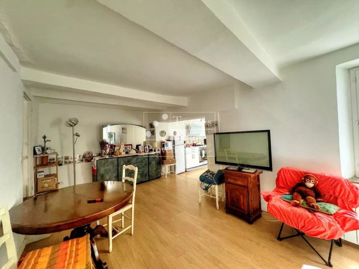 Image No.2-Appartement de 2 chambres à vendre à Aups