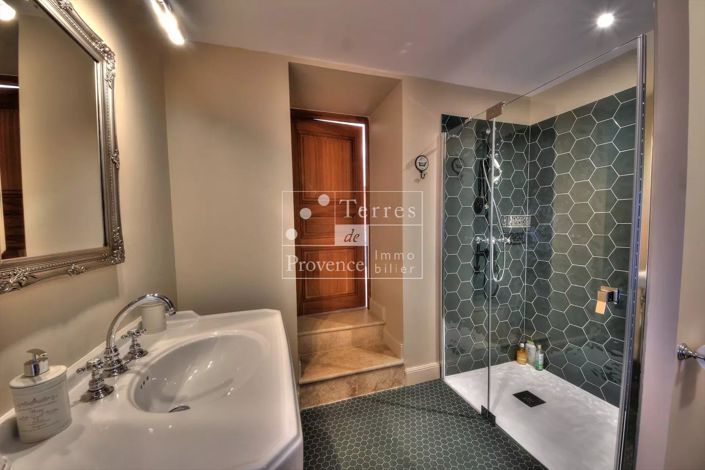 Image No.14-5 Bed House for sale