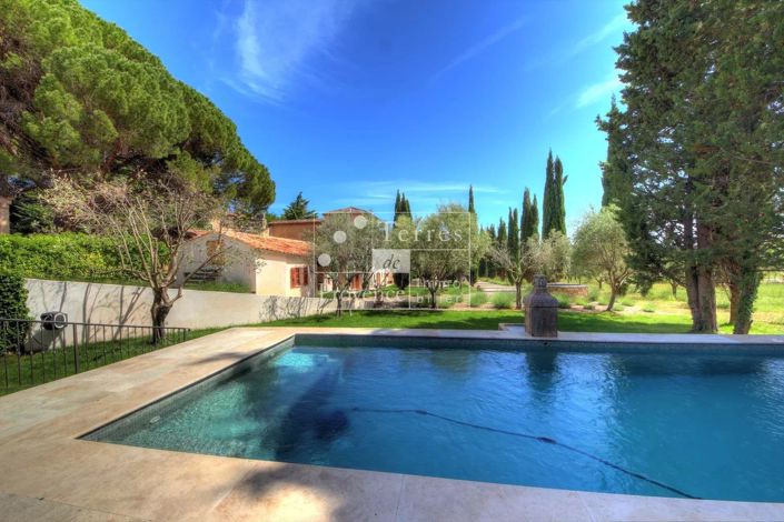 Image No.2-5 Bed House for sale