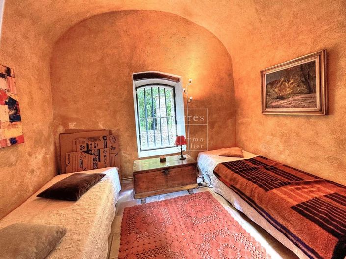 Image No.9-2 Bed House for sale