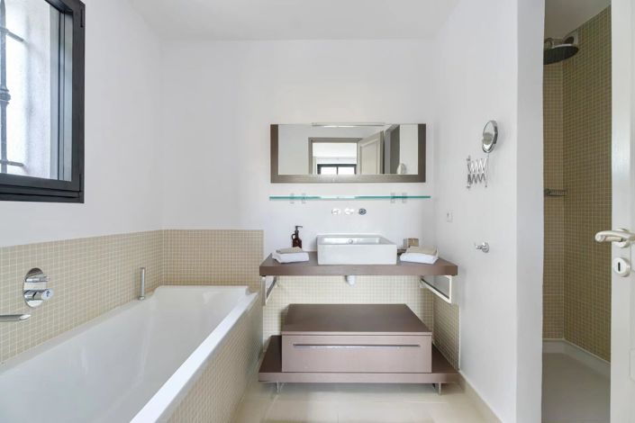 Image No.11-4 Bed House for sale