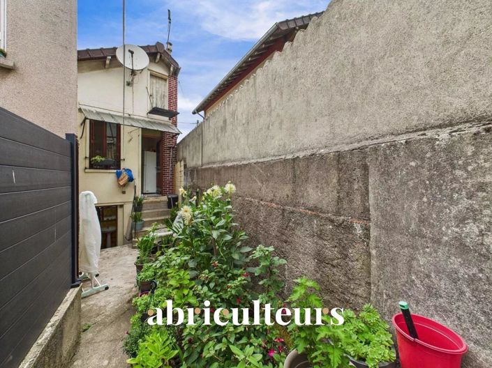 Image No.14-2 Bed House for sale