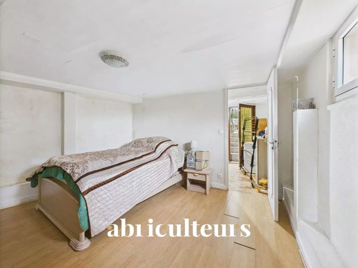 Image No.16-2 Bed House for sale