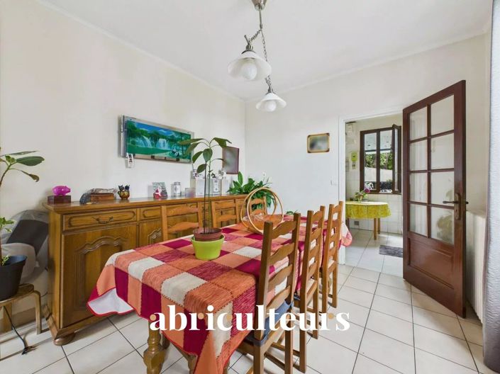 Image No.7-2 Bed House for sale