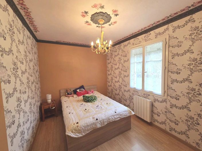 Image No.10-4 Bed House for sale