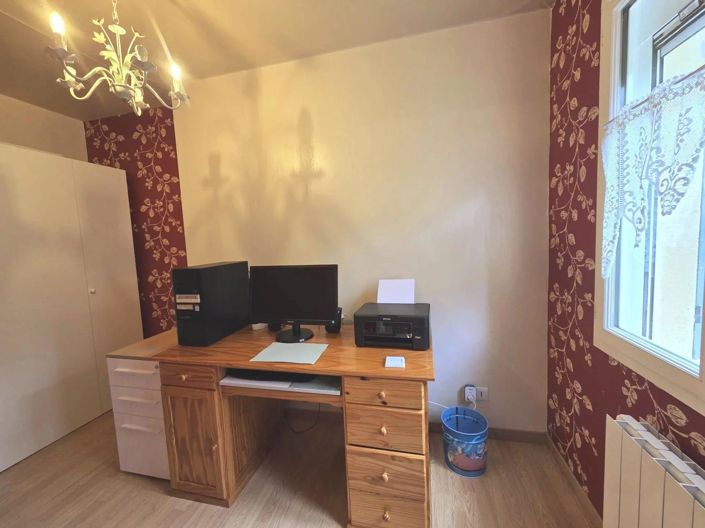 Image No.12-4 Bed House for sale