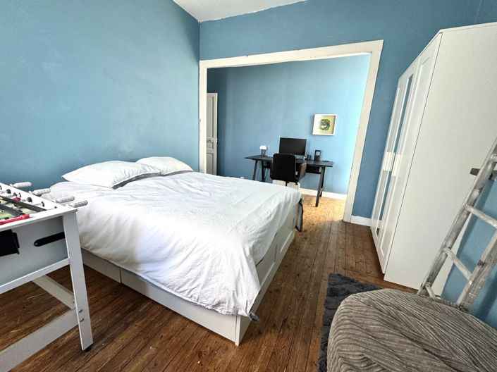 Image No.17-5 Bed House for sale
