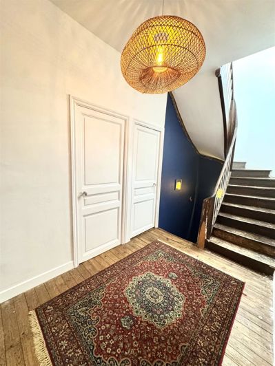 Image No.19-5 Bed House for sale