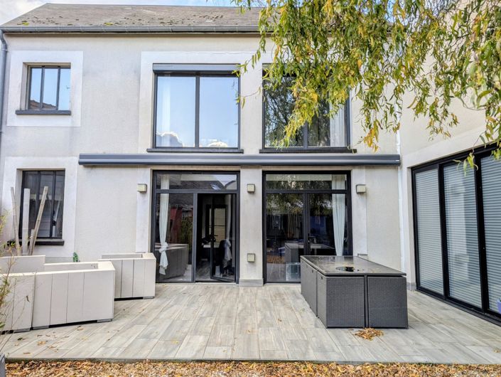 Image No.2-Maison de 4 chambres à vendre à Saint-Jean-de-la-Ruelle