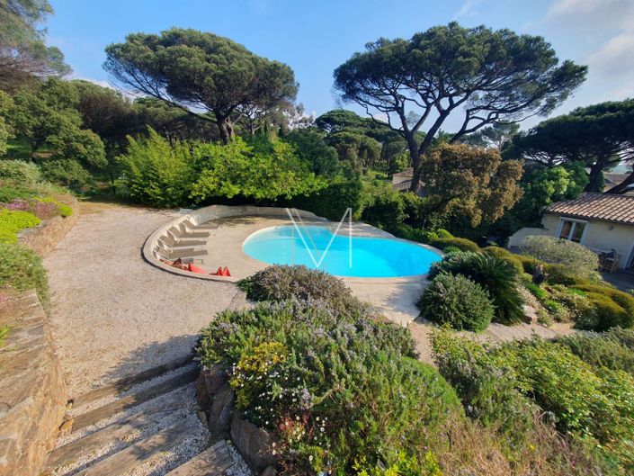 Image No.4-4 Bed House for sale