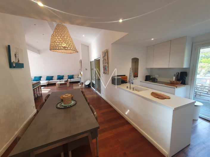 Image No.7-4 Bed House for sale