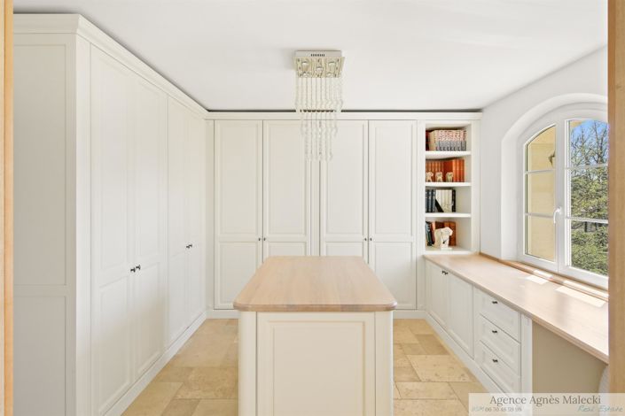 Image No.26-4 Bed House for sale