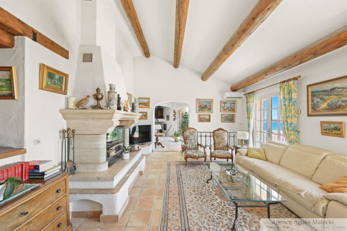 Image No.11-4 Bed House for sale