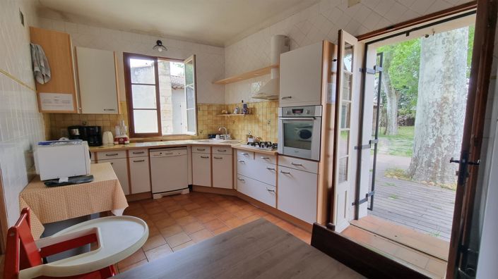 Image No.4-6 Bed House for sale