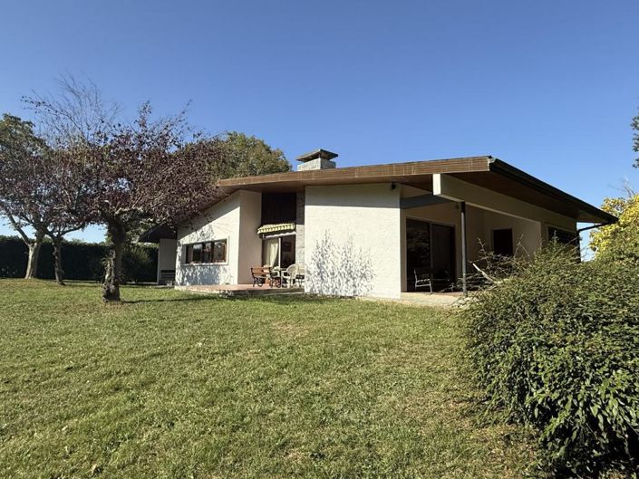 Image No.17-4 Bed House for sale