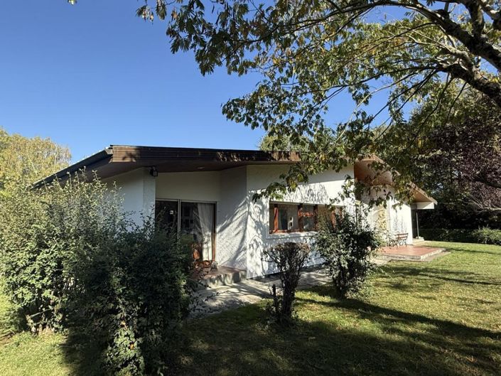 Image No.2-4 Bed House for sale