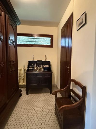 Image No.9-4 Bed House for sale