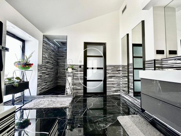 Image No.8-Maison de 4 chambres à vendre à Uchaud