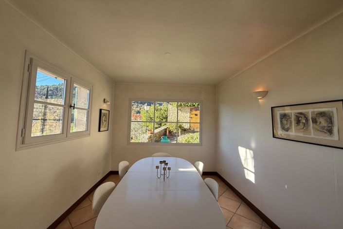 Image No.15-3 Bed House for sale