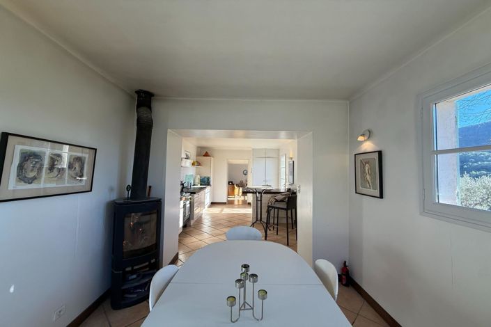 Image No.19-3 Bed House for sale