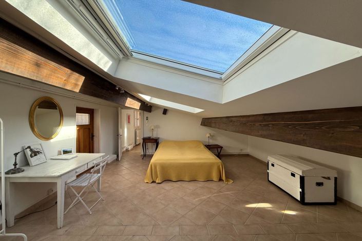 Image No.6-3 Bed House for sale