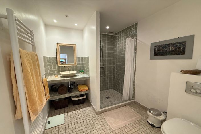 Image No.9-3 Bed House for sale