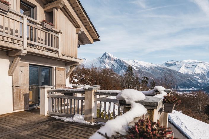 Image No.1-6 Bed House for sale