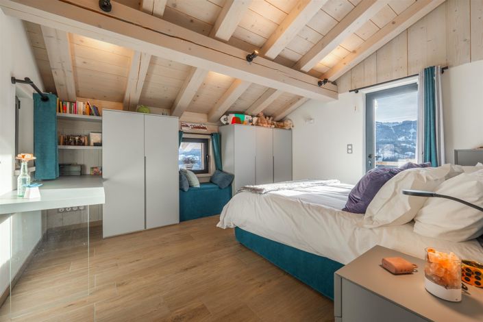 Image No.13-6 Bed House for sale