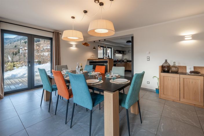 Image No.5-6 Bed House for sale