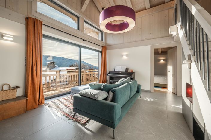 Image No.9-6 Bed House for sale