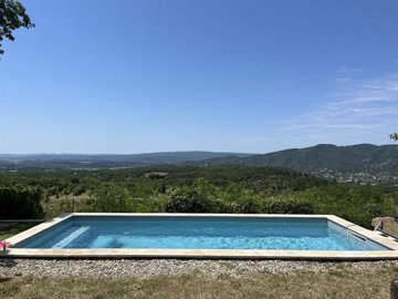 1 - Malataverne, Maison