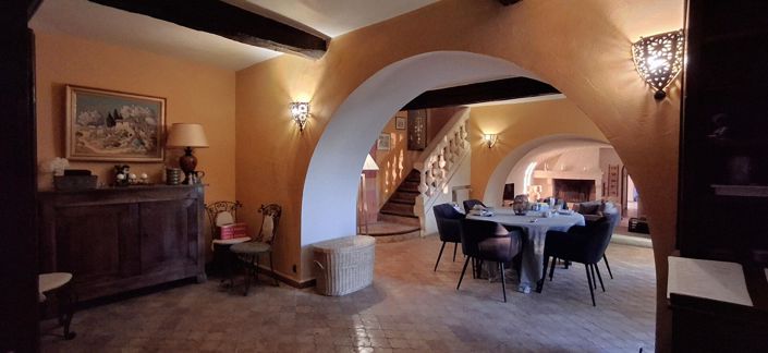 Image No.10-7 Bed House for sale