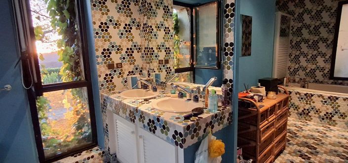 Image No.12-7 Bed House for sale