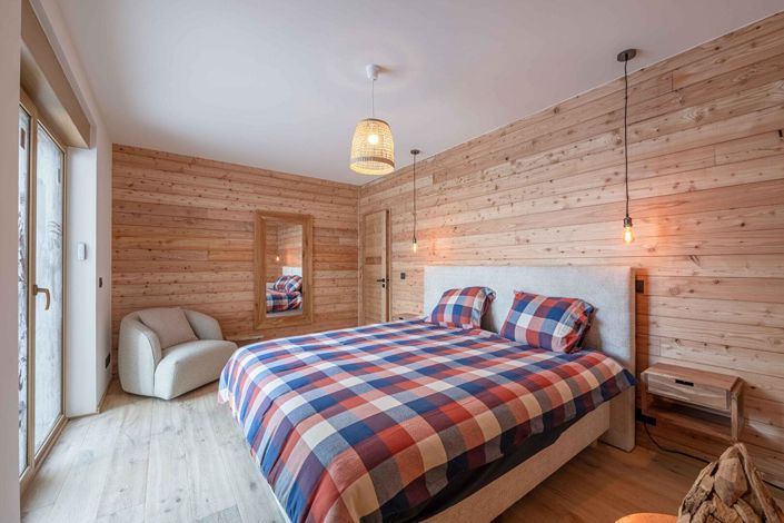 Image No.11-6 Bed House for sale