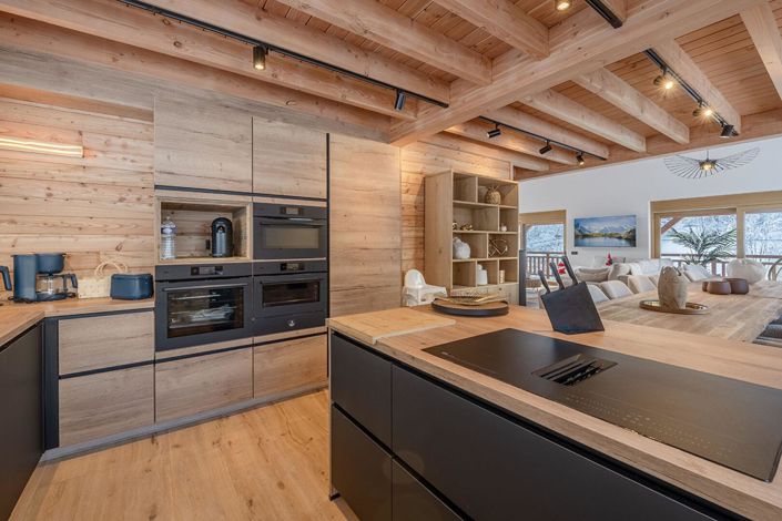 Image No.4-6 Bed House for sale