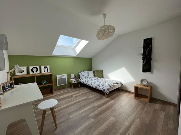 Image No.3-4 Bed House for sale