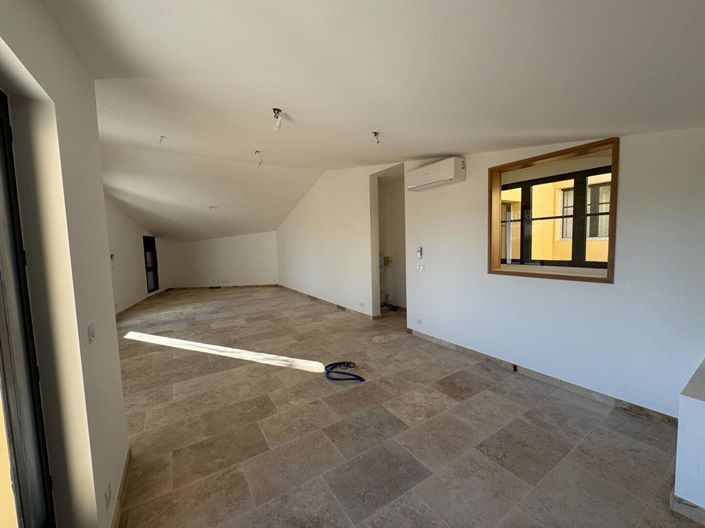 Image No.2-Appartement de 2 chambres à vendre à Vaucluse