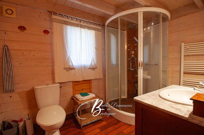 Image No.18-5 Bed House for sale