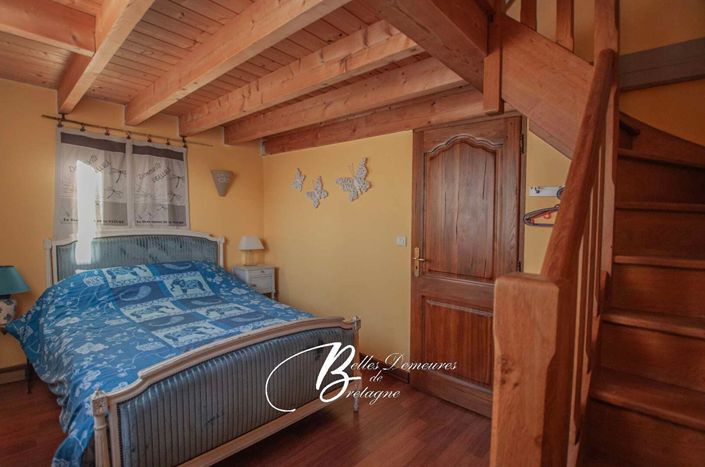 Image No.19-5 Bed House for sale