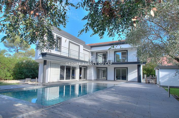 Image No.1-6 Bed House for sale