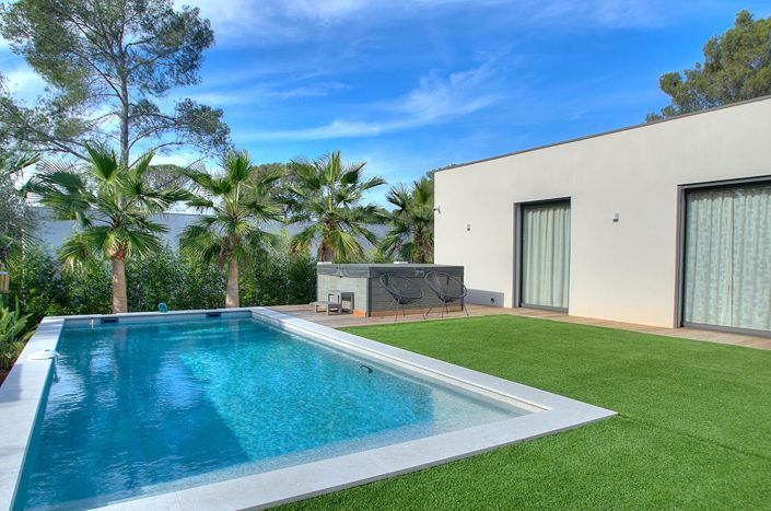 Image No.16-4 Bed House for sale